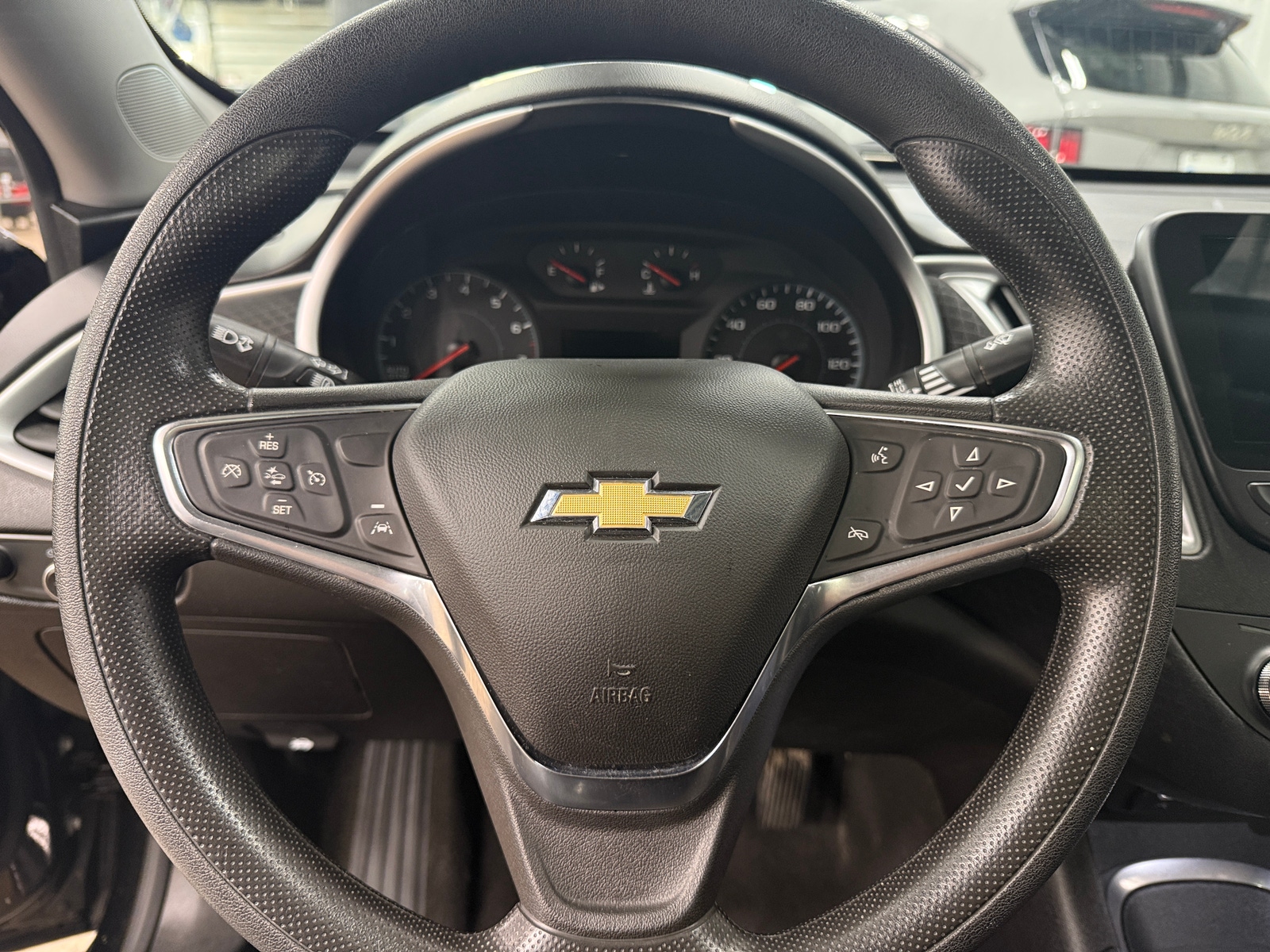 Thumbnail: 2024 Chevrolet Malibu - 5