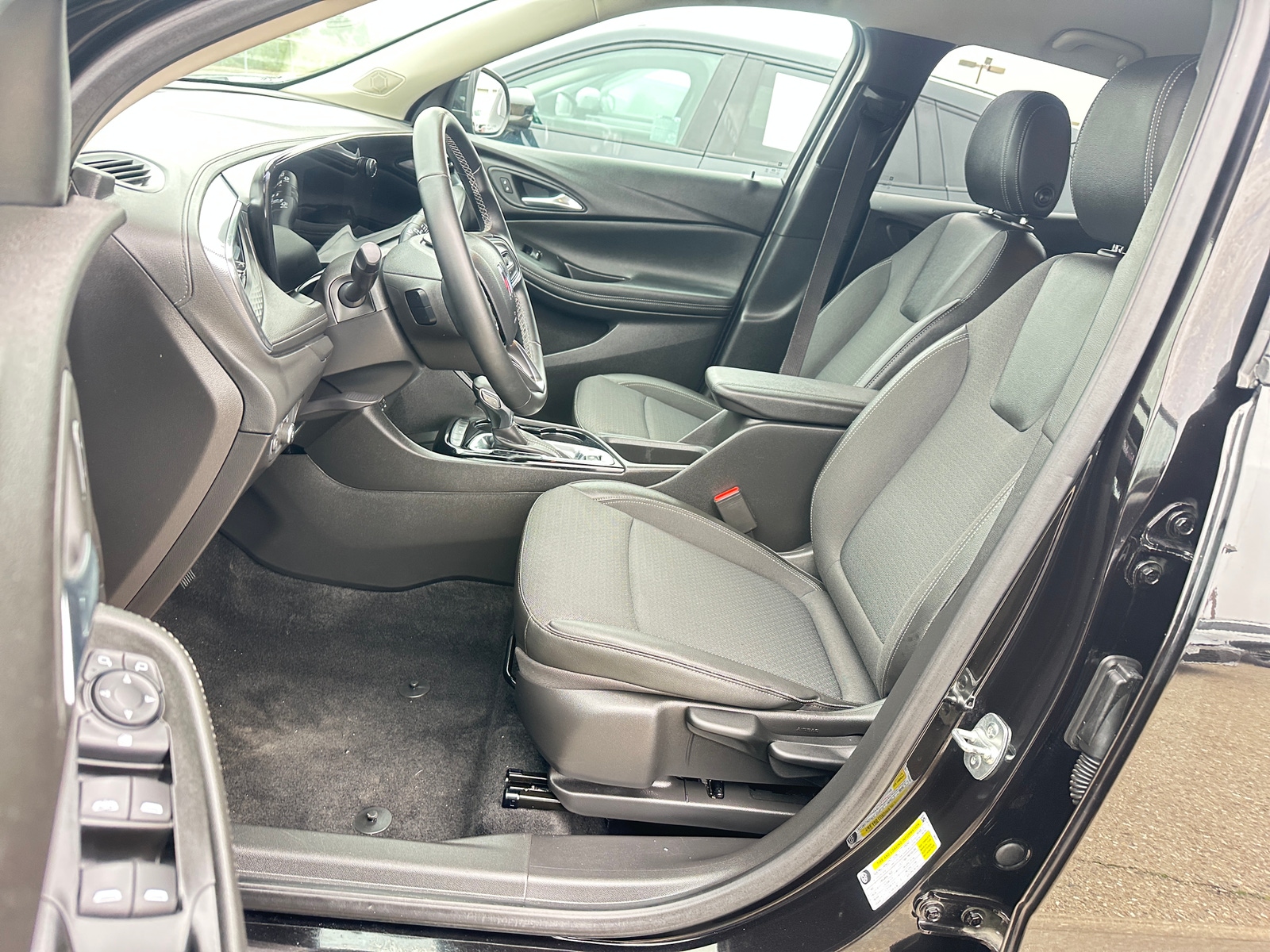 Thumbnail: 2025 Buick Encore GX - 2