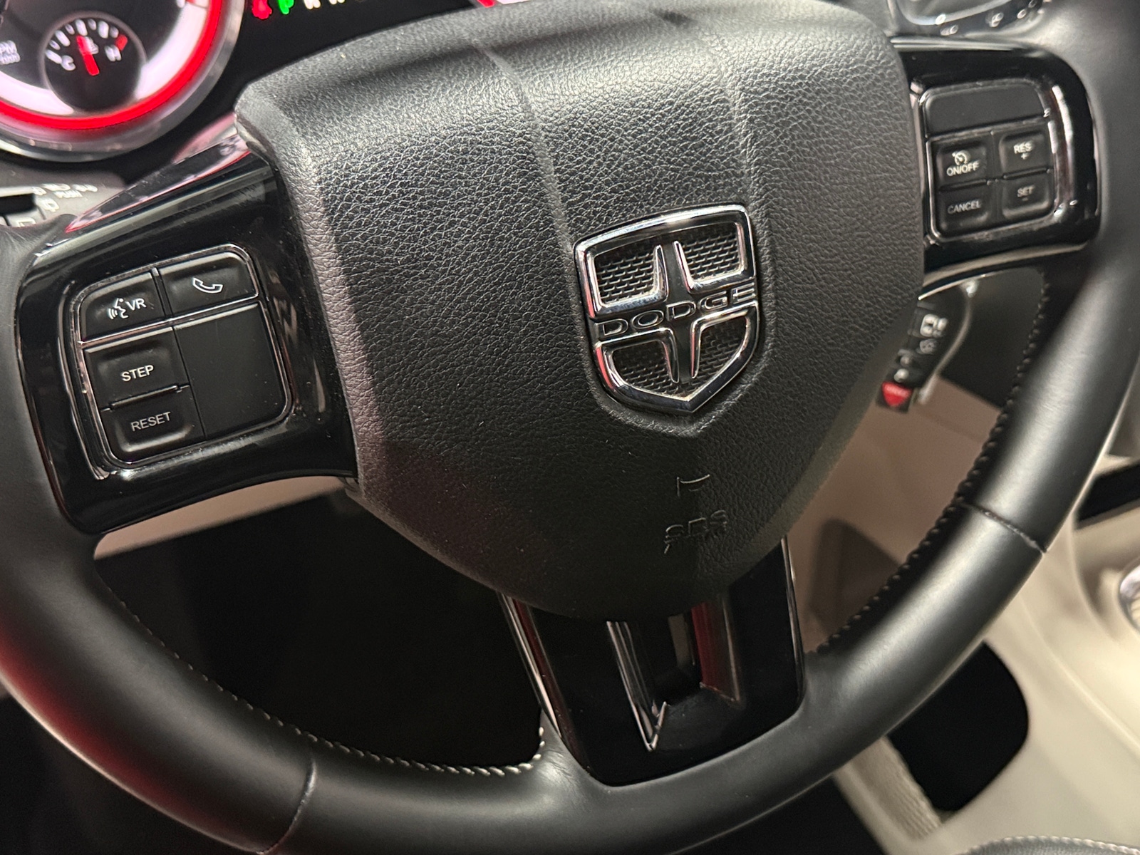 Thumbnail: 2019 Dodge Grand Caravan - 4