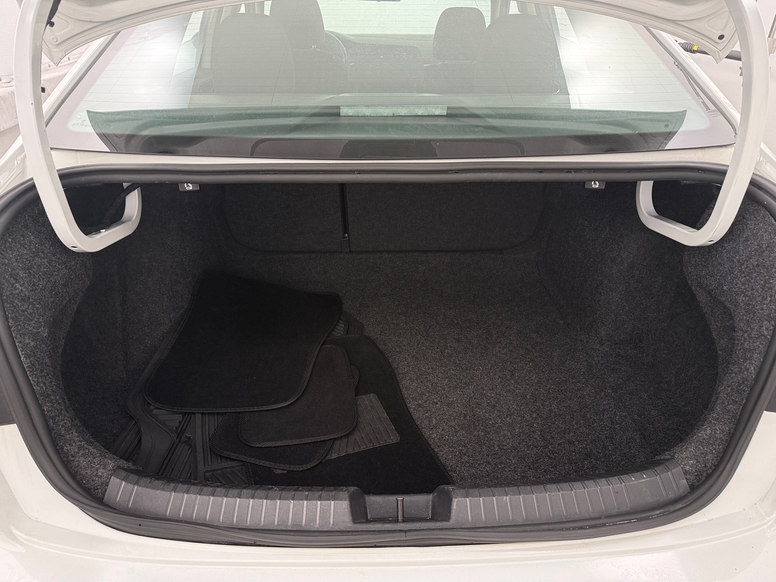 Thumbnail: 2021 Volkswagen Jetta - 7