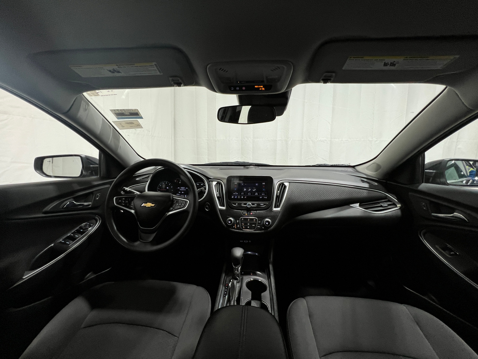 Thumbnail: 2023 Chevrolet Malibu - 3