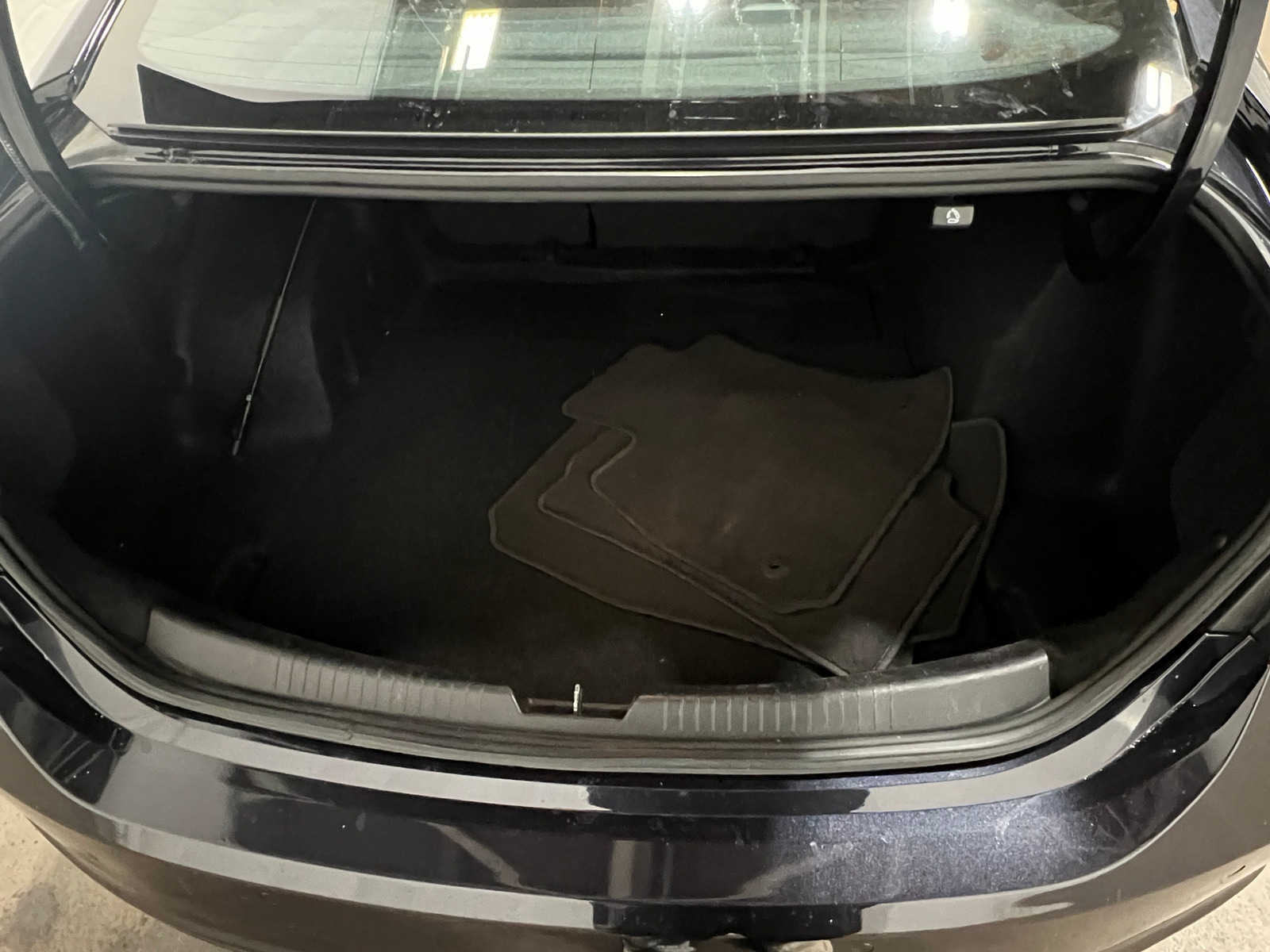 Thumbnail: 2023 Chevrolet Malibu - 7