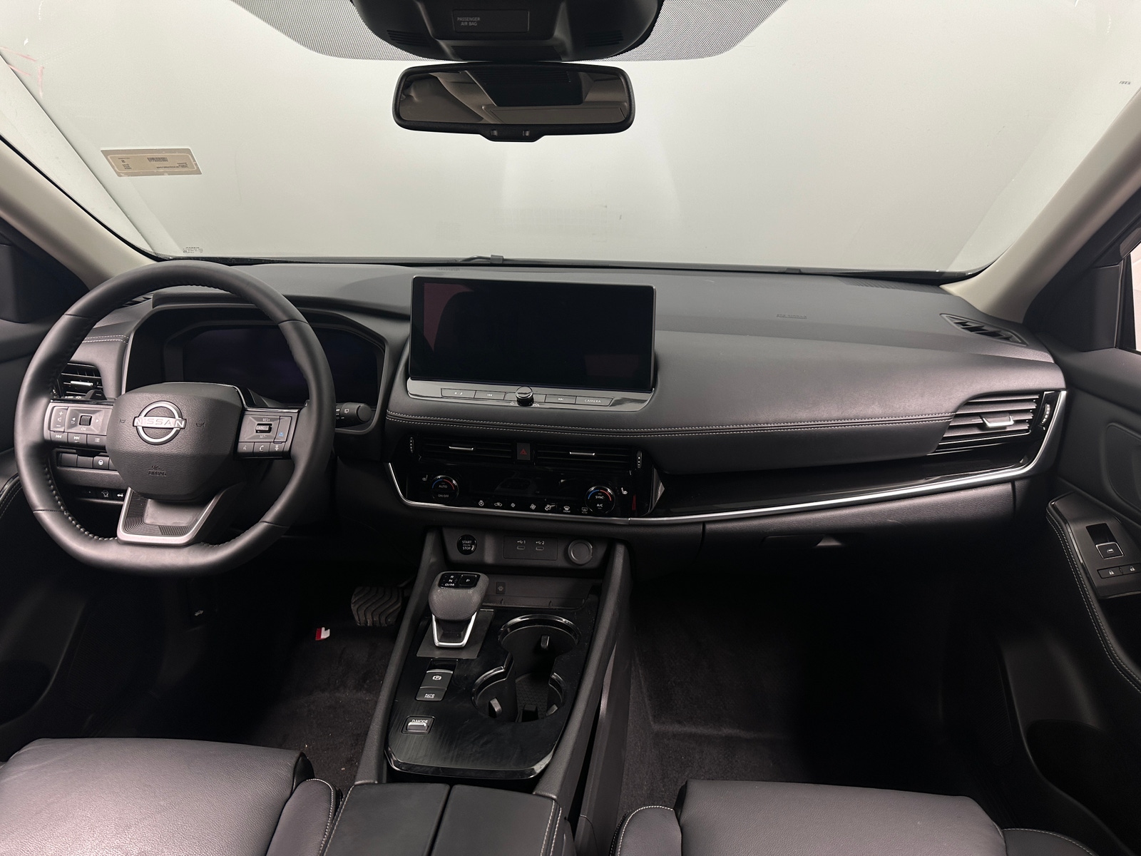 Thumbnail: 2025 Nissan Rogue - 2