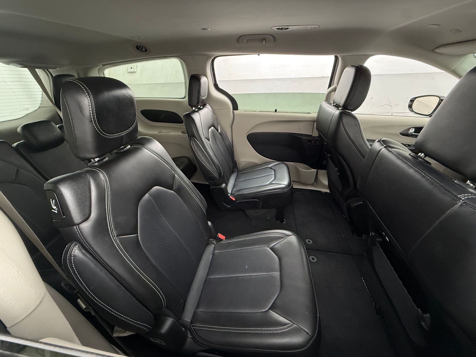 Thumbnail: 2024 Chrysler Pacifica - 5