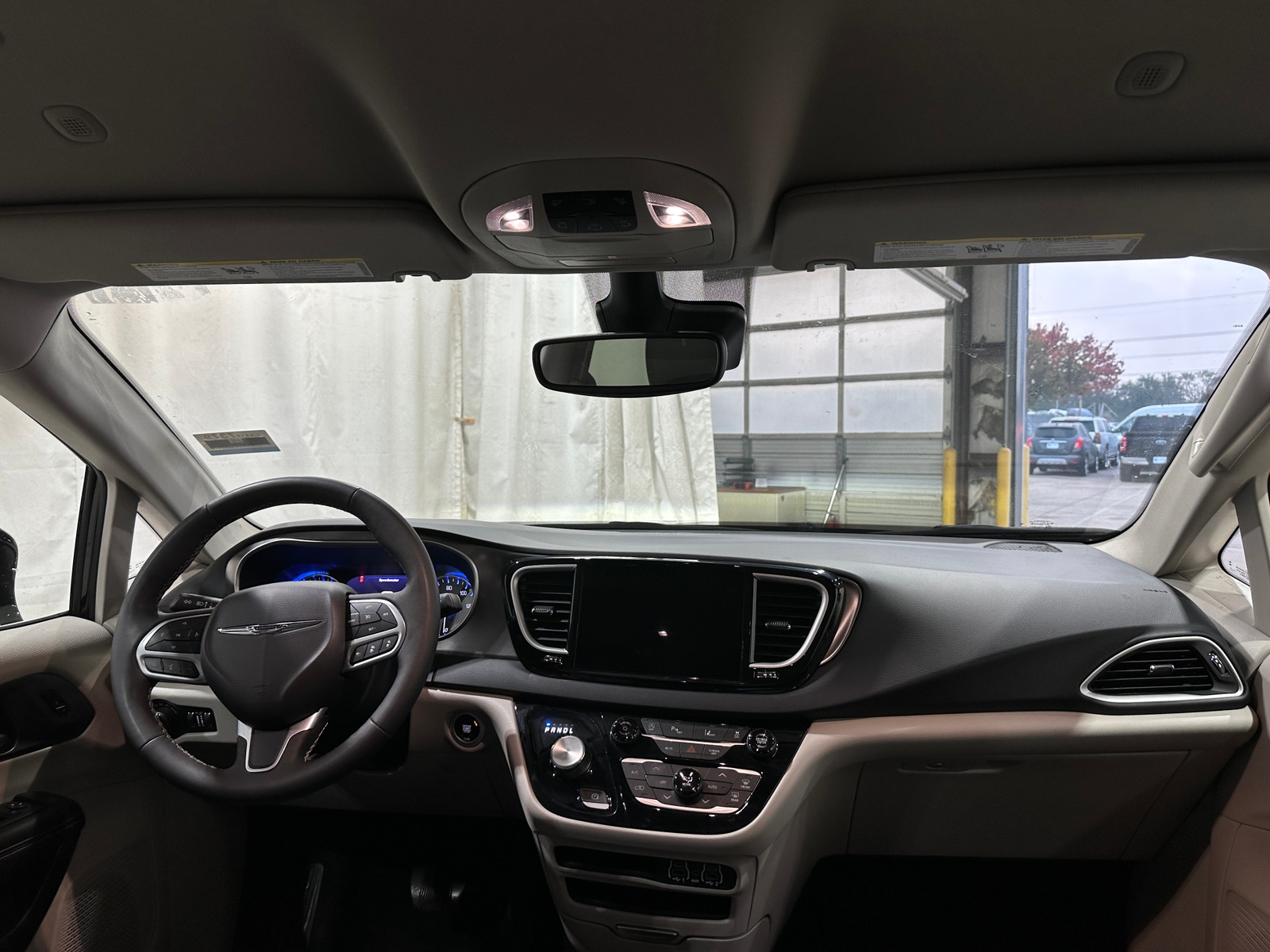 Thumbnail: 2024 Chrysler Pacifica - 2