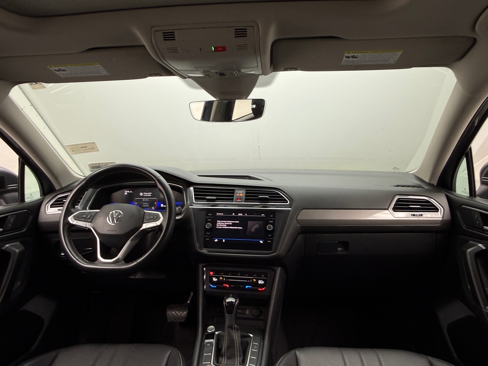 Thumbnail: 2023 Volkswagen Tiguan - 2