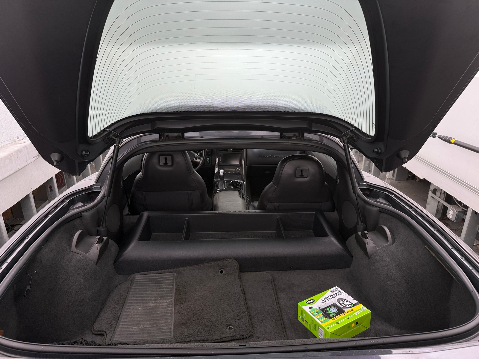 Thumbnail: 2010 Chevrolet Corvette - 4