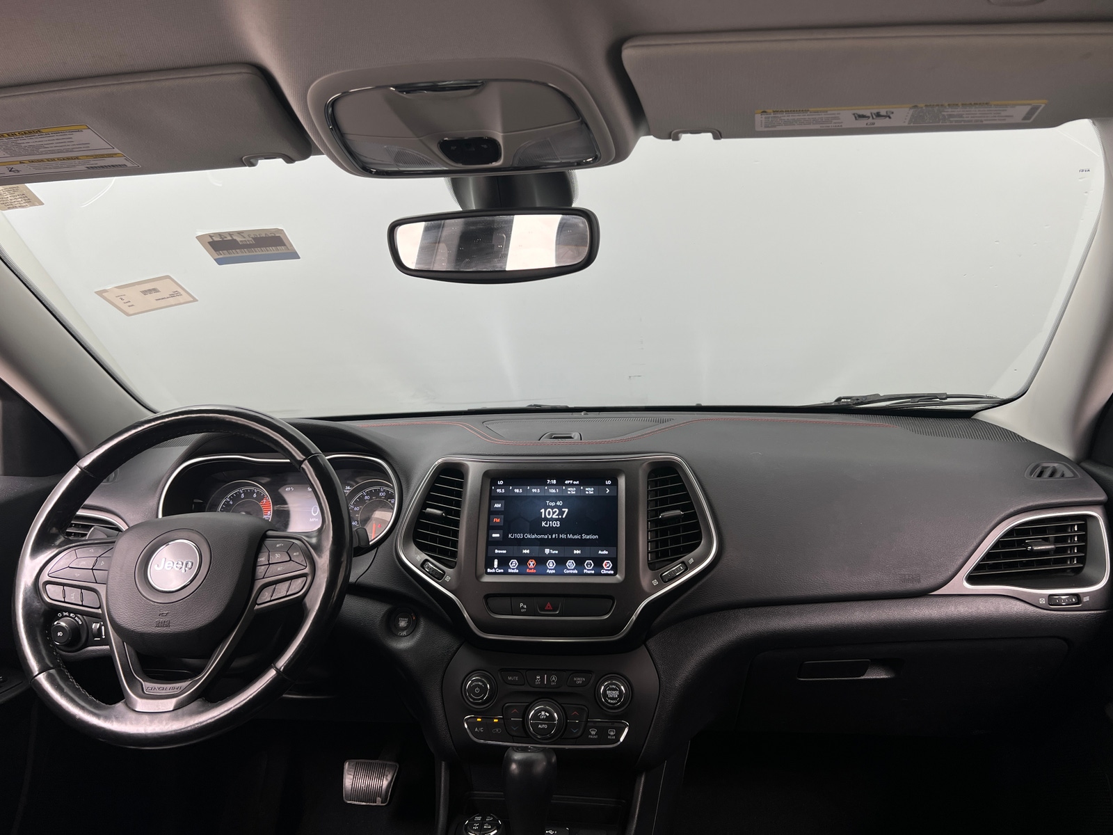 Thumbnail: 2020 Jeep Cherokee - 3