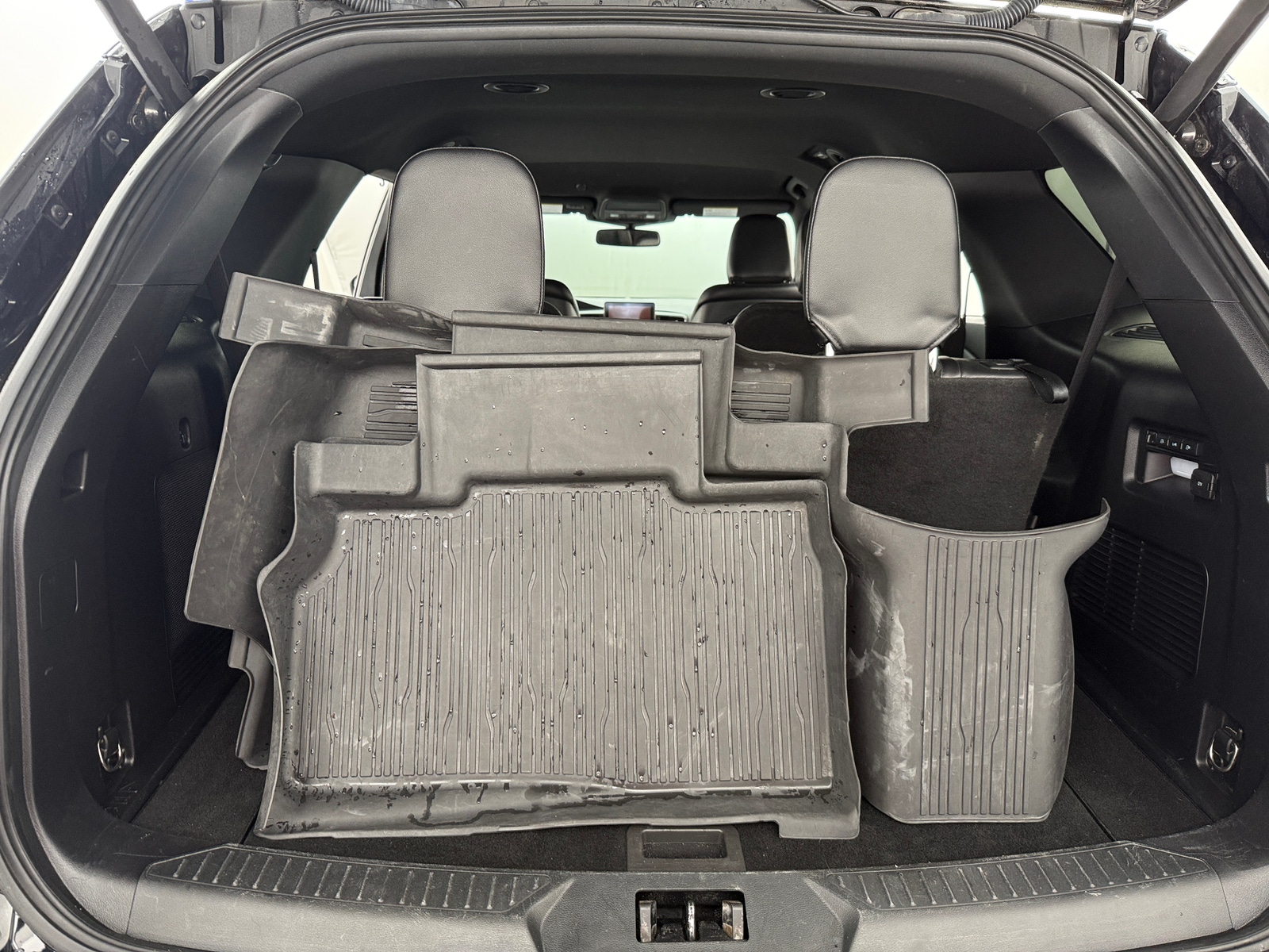 Thumbnail: 2020 Ford Explorer - 6