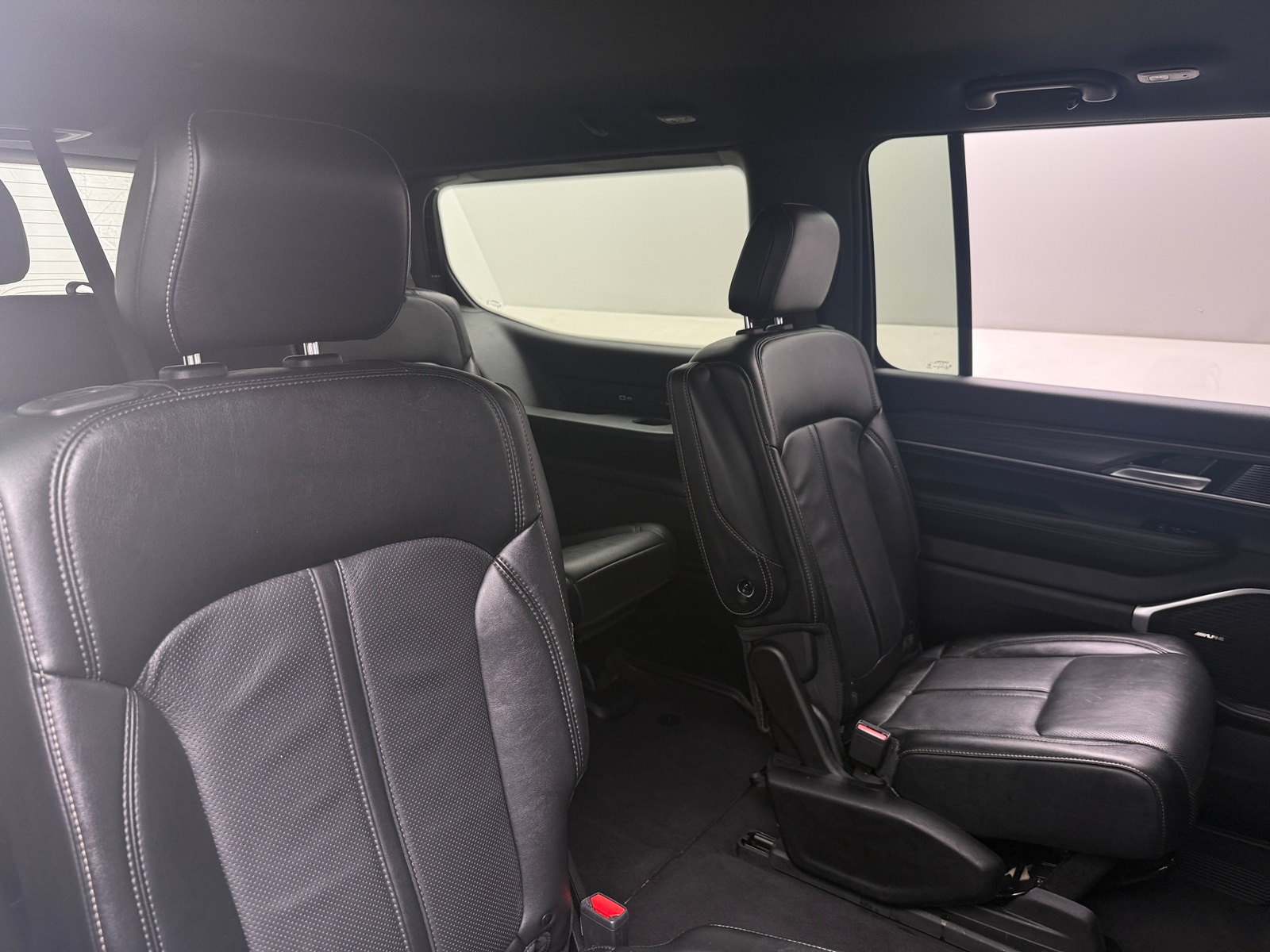 Thumbnail: 2024 Jeep Wagoneer - 5