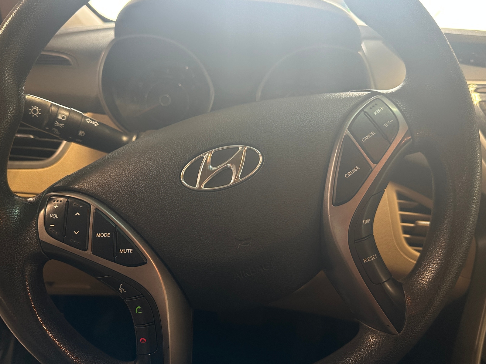 Thumbnail: 2013 Hyundai Elantra - 5