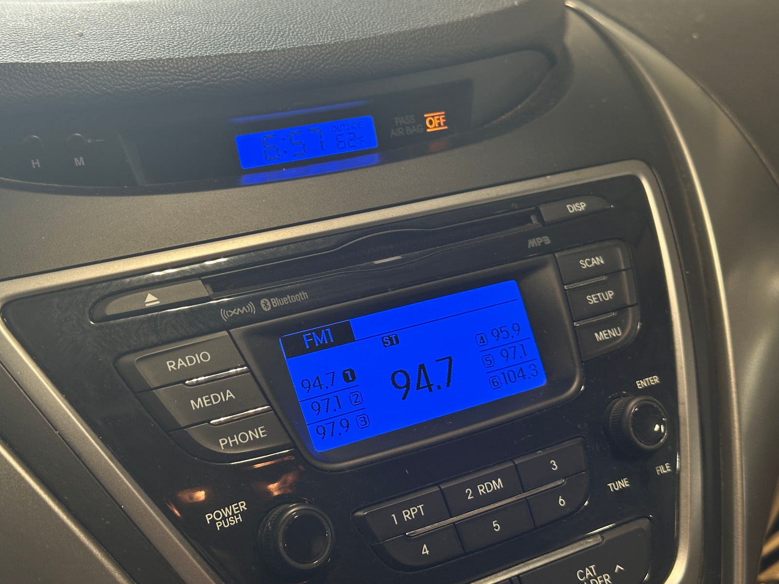 Thumbnail: 2013 Hyundai Elantra - 4