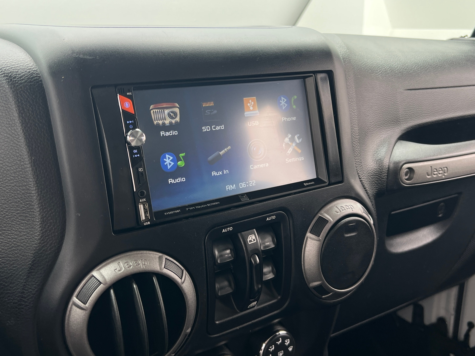 Thumbnail: 2015 Jeep Wrangler - 4