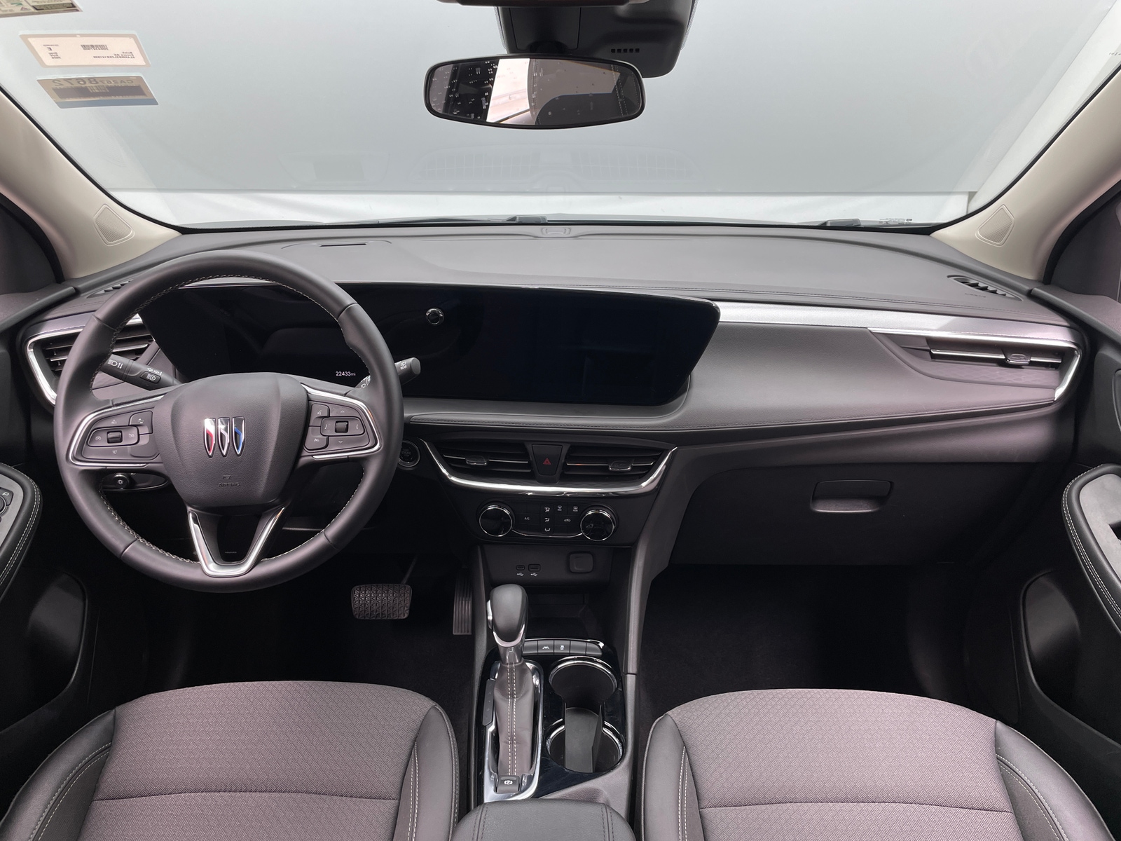 Thumbnail: 2025 Buick Encore GX - 3