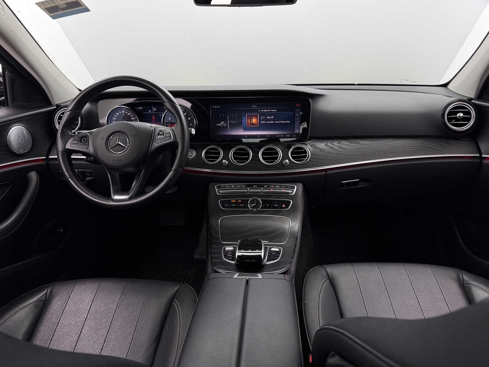 Thumbnail: 2018 Mercedes-Benz E-Class - 2