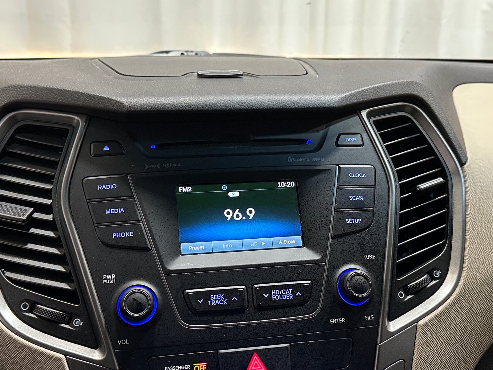 Thumbnail: 2014 Hyundai Santa Fe - 3