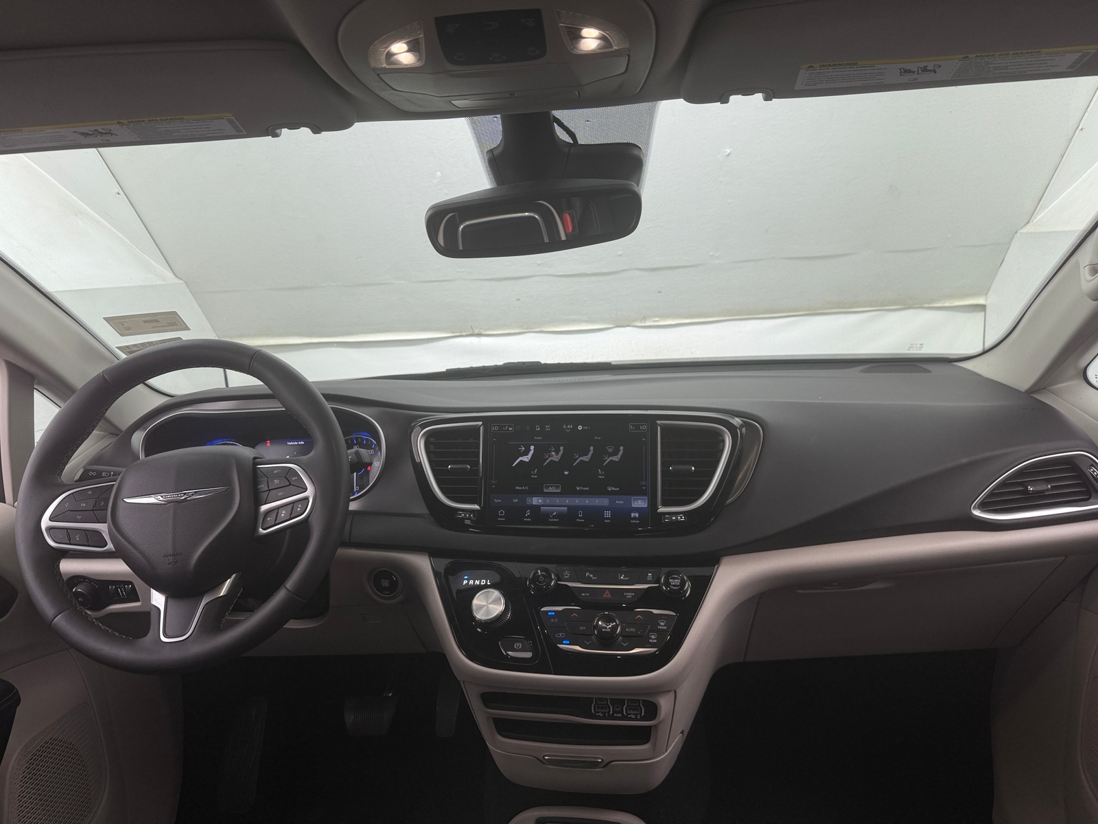 Thumbnail: 2024 Chrysler Pacifica - 2