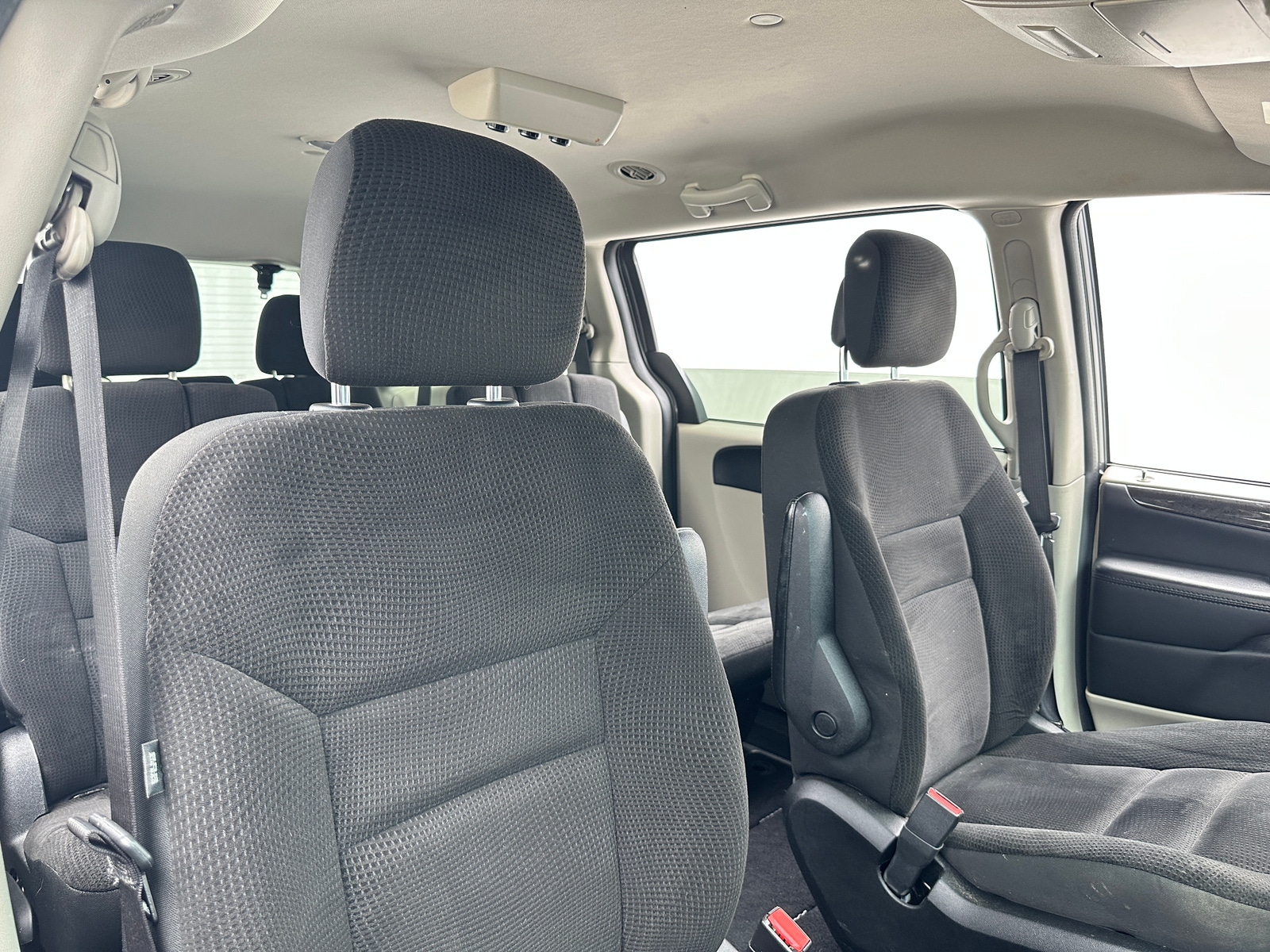 Thumbnail: 2018 Dodge Grand Caravan - 2