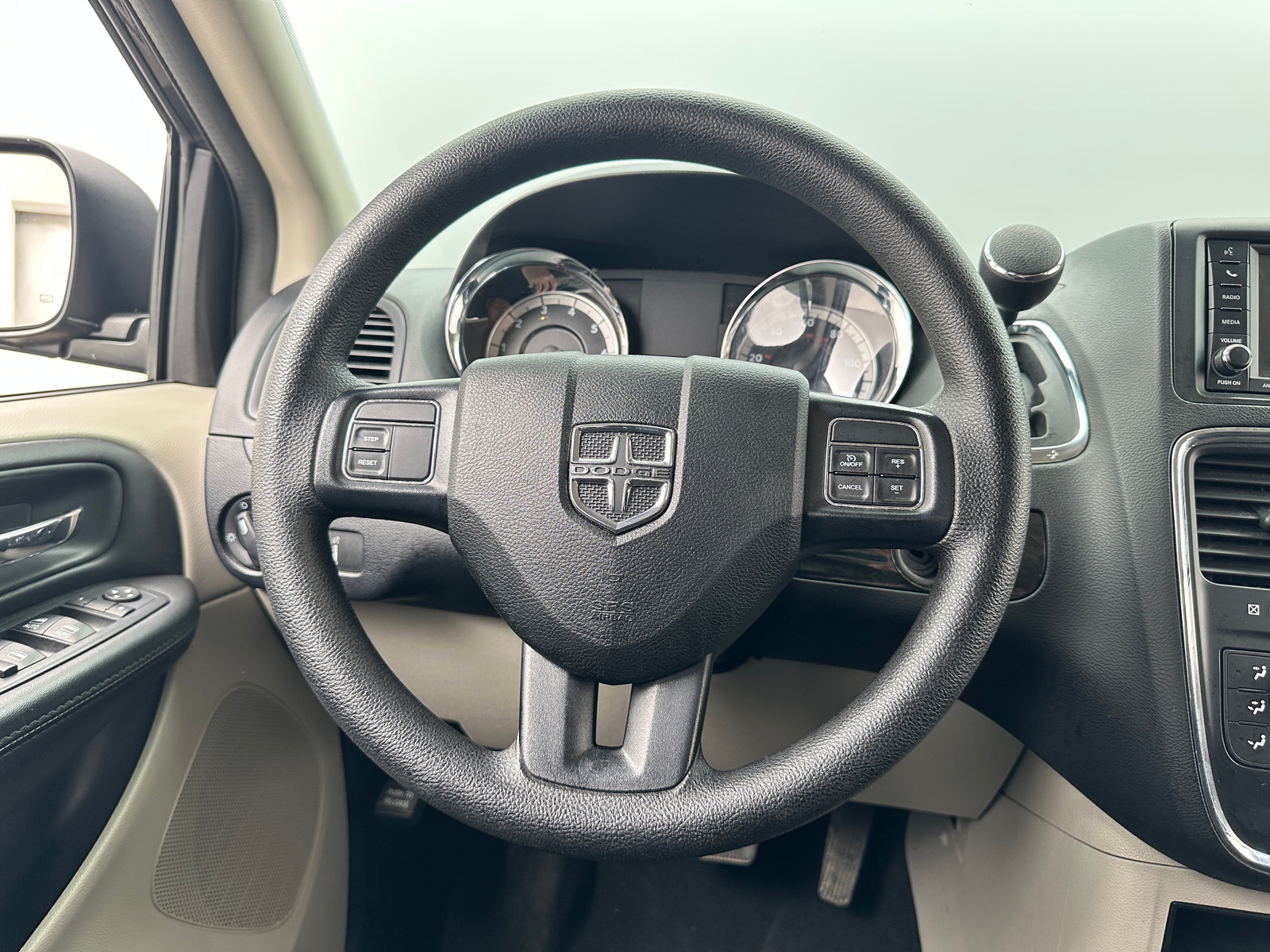 Thumbnail: 2018 Dodge Grand Caravan - 5