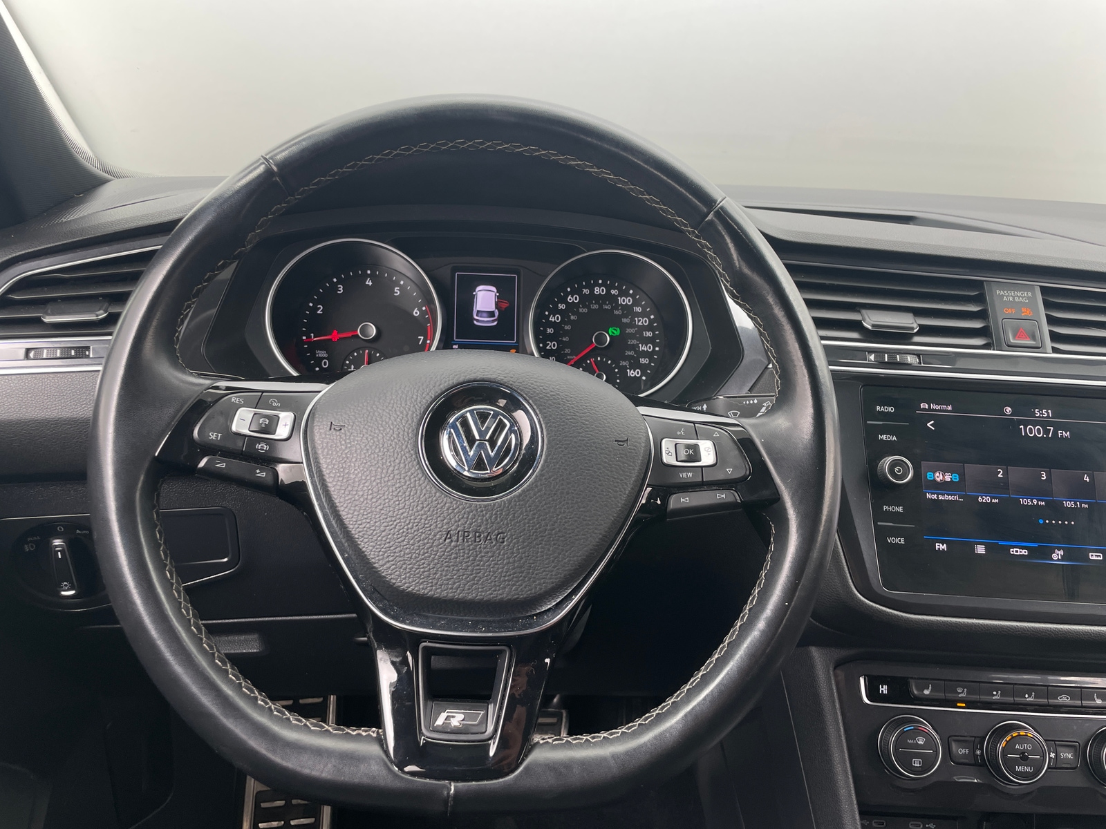 Thumbnail: 2021 Volkswagen Tiguan - 4