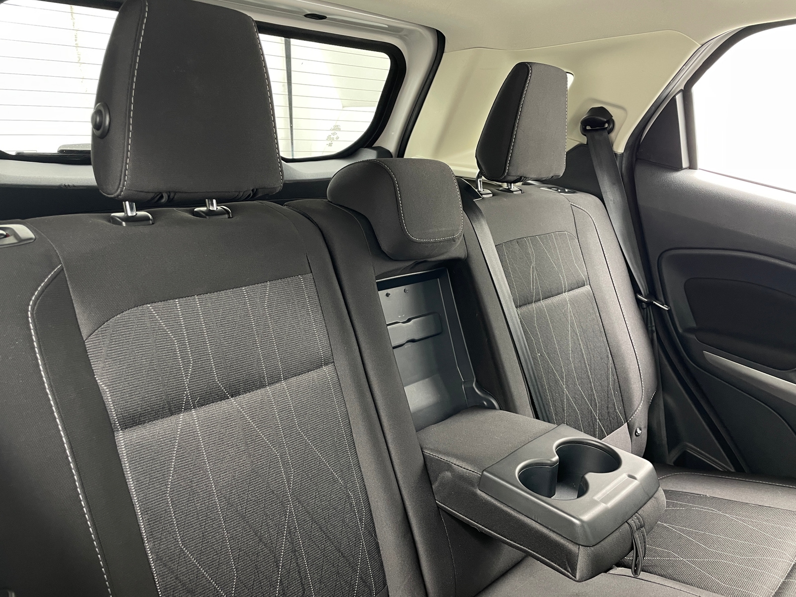 Thumbnail: 2018 Ford EcoSport - 6