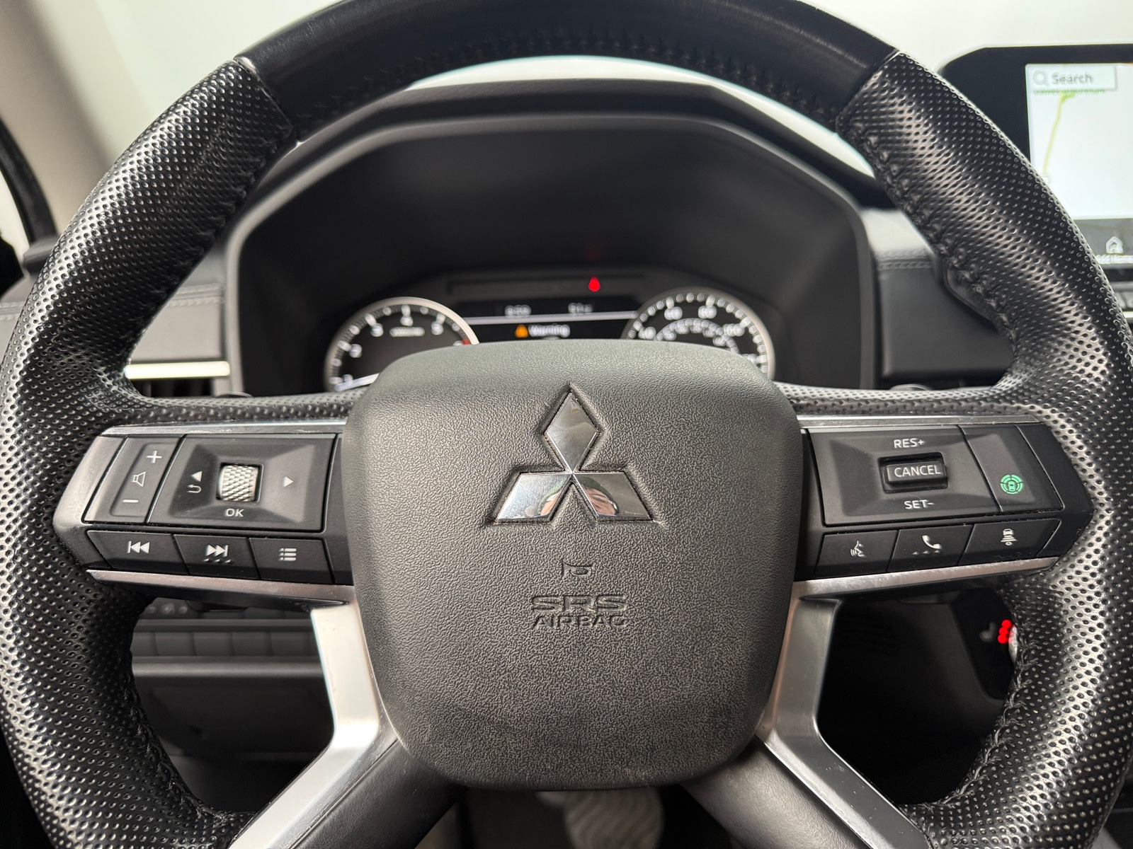 Thumbnail: 2022 Mitsubishi Outlander - 4