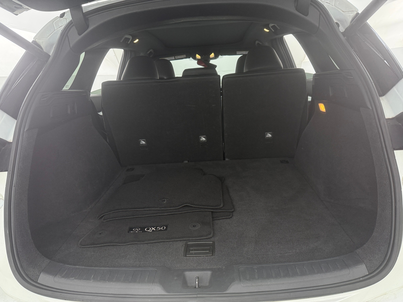 Thumbnail: 2023 INFINITI QX50 - 6