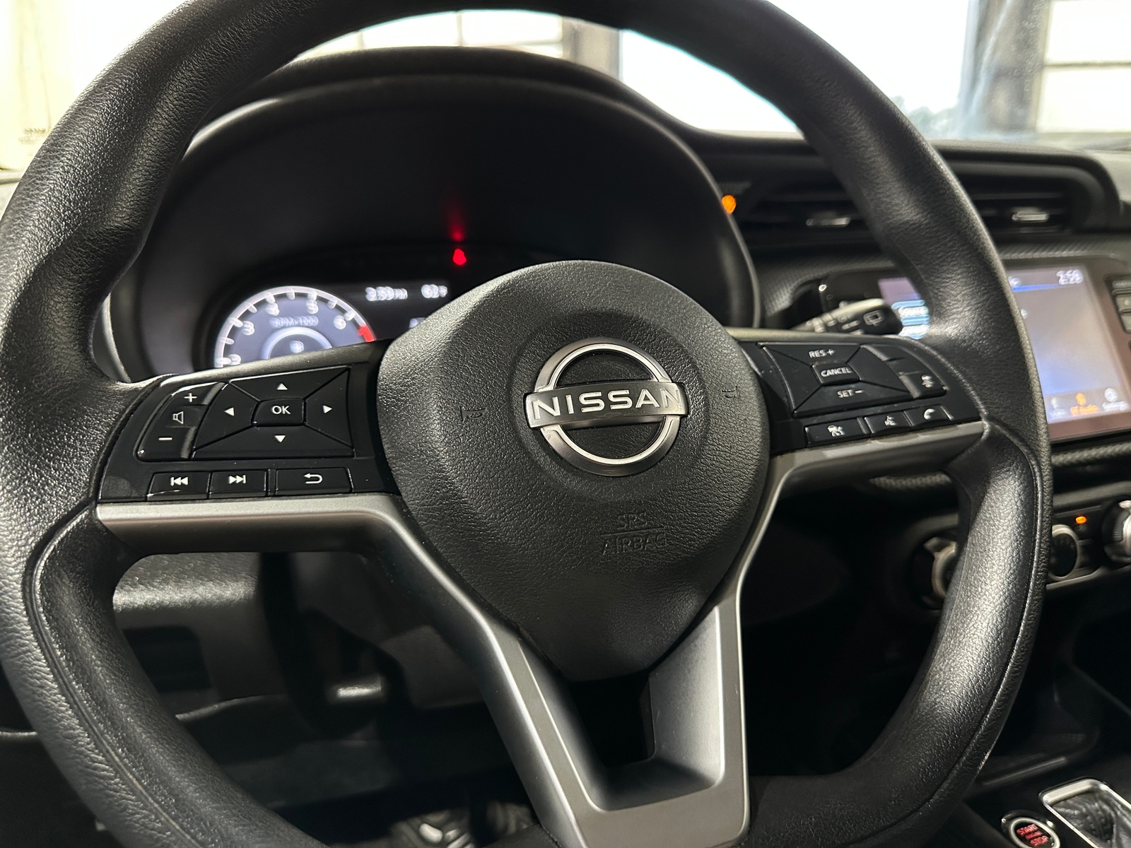 Thumbnail: 2023 Nissan Kicks - 5