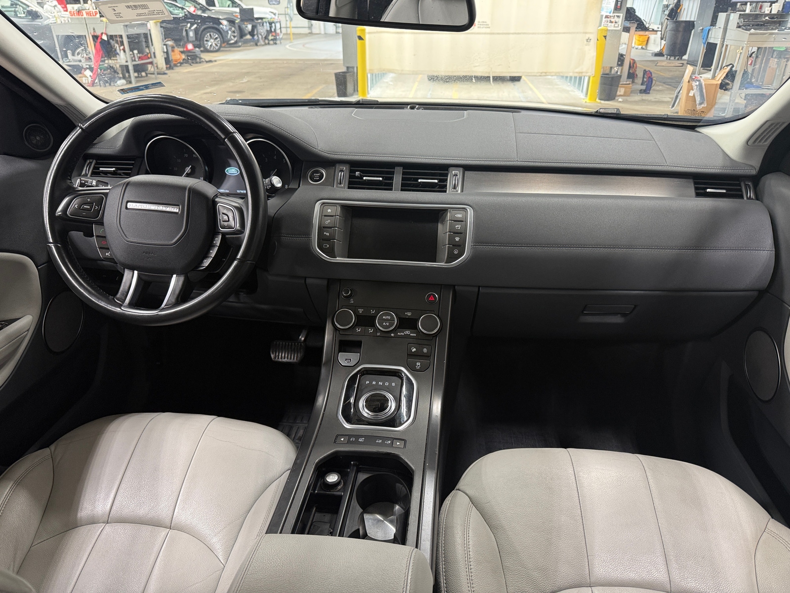 Thumbnail: 2019 Land Rover Range Rover Evoque - 2