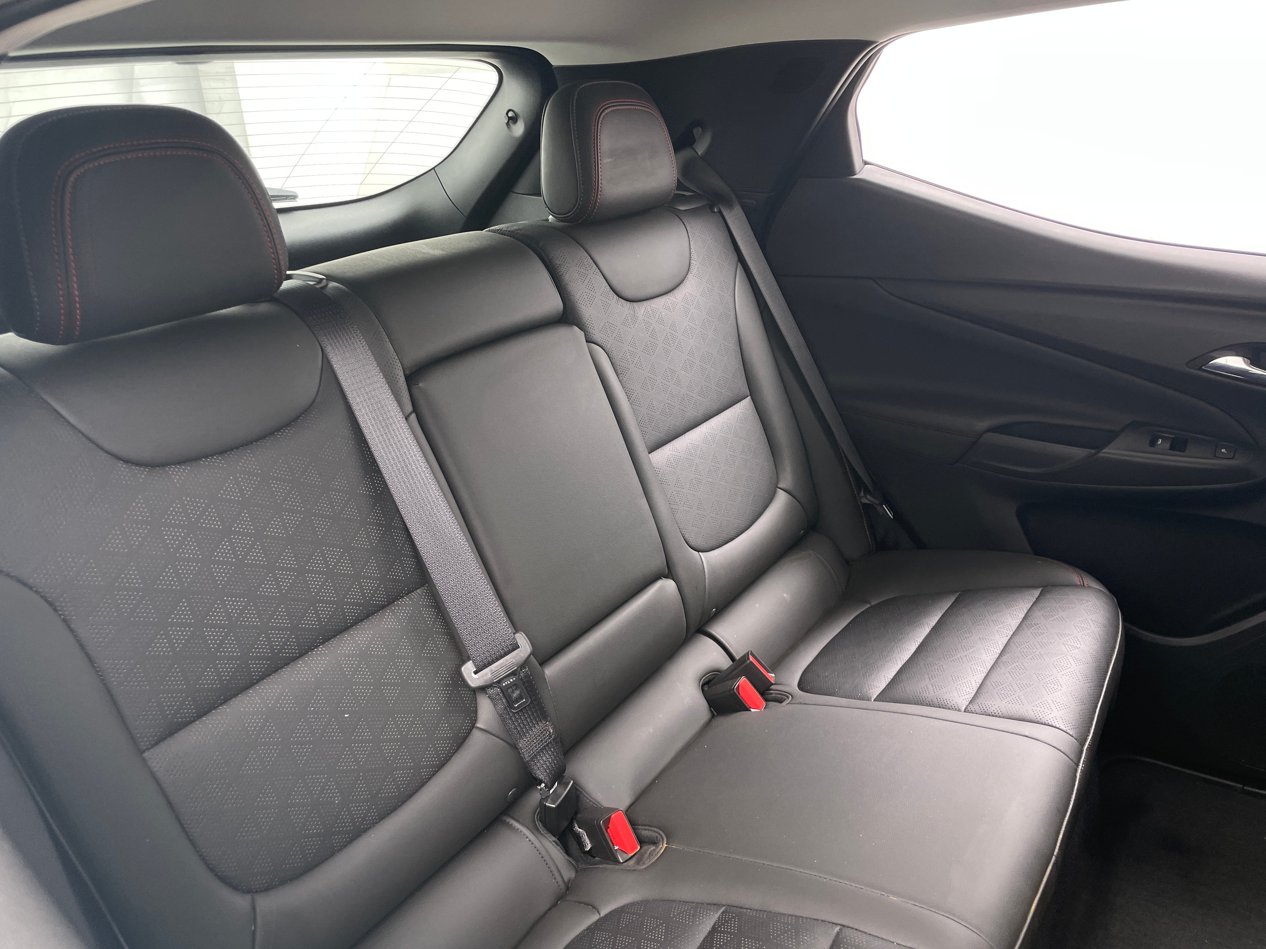 Used 2023 Chevrolet Bolt EUV Premier with VIN 1G1FZ6S00P4183170 for sale in Auburn, WA