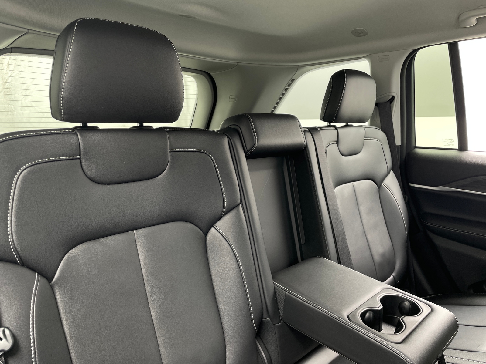 Thumbnail: 2022 Jeep Grand Cherokee - 5