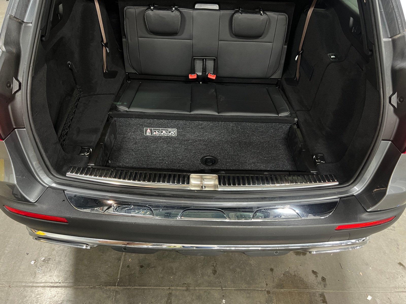 Thumbnail: 2022 Mercedes-Benz E-Class - 6