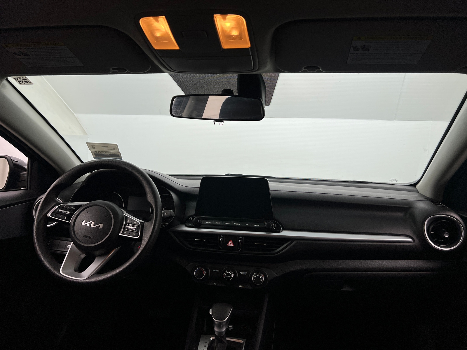 Thumbnail: 2024 Kia Forte - 3