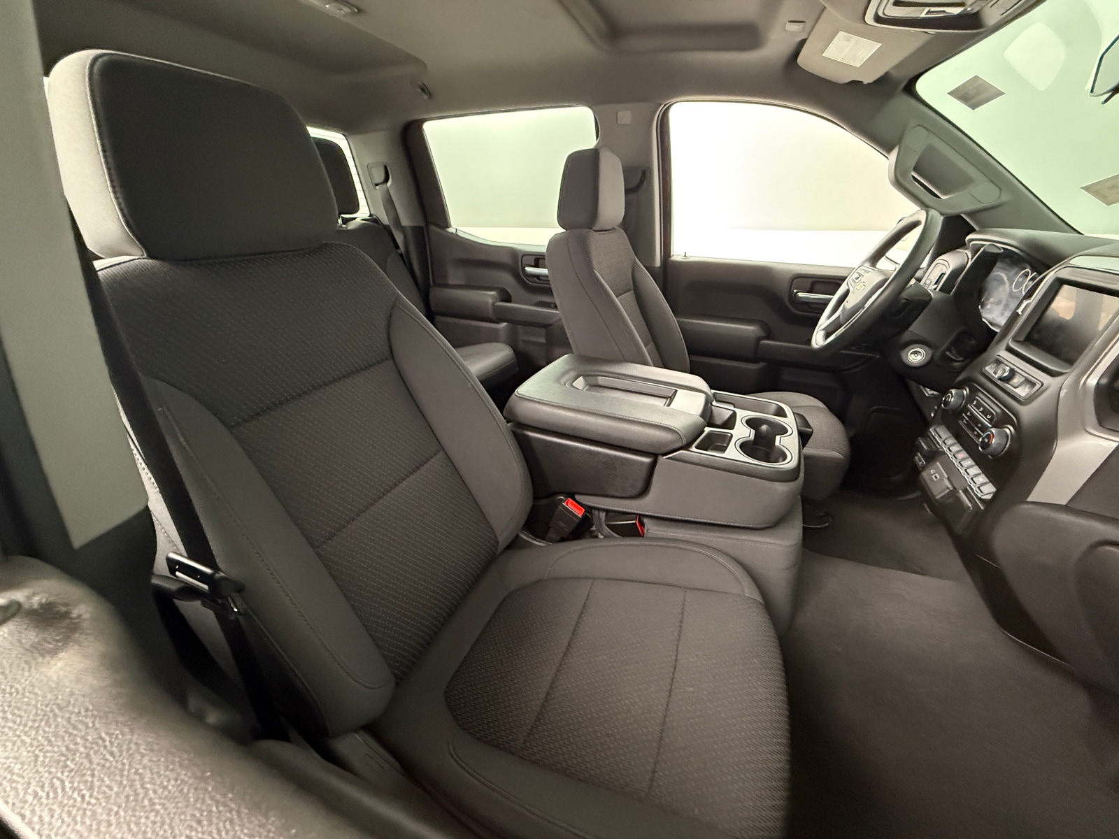 Thumbnail: 2021 Chevrolet Silverado 1500 - 2