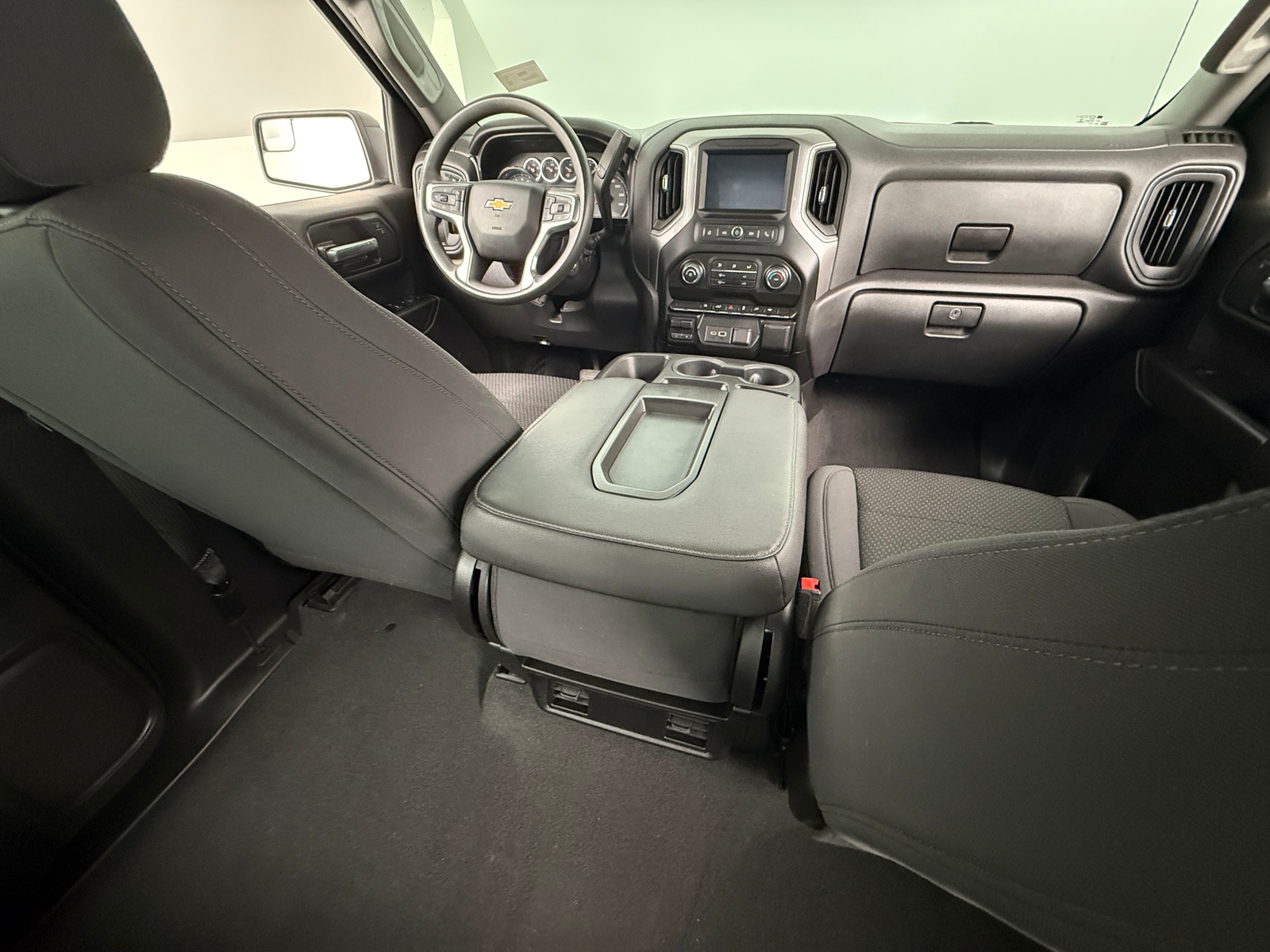 Thumbnail: 2021 Chevrolet Silverado 1500 - 3