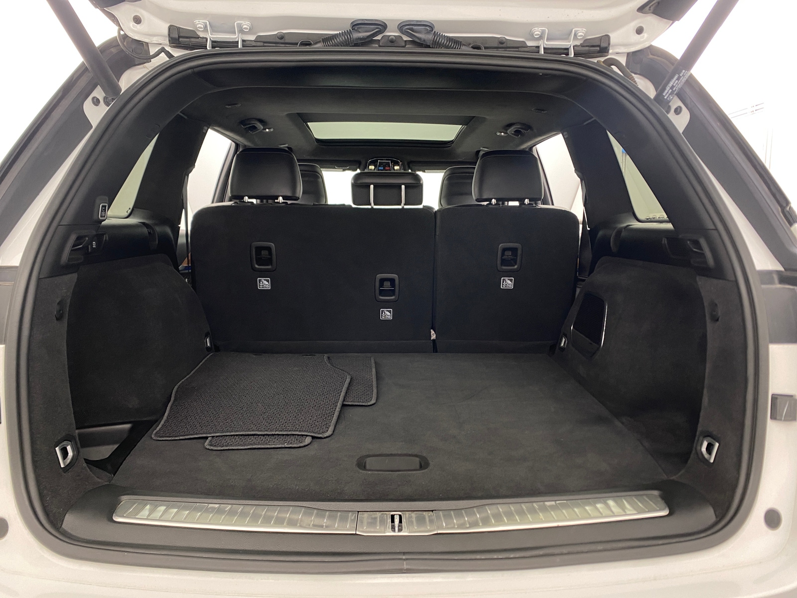 Thumbnail: 2024 Jeep Grand Cherokee - 6