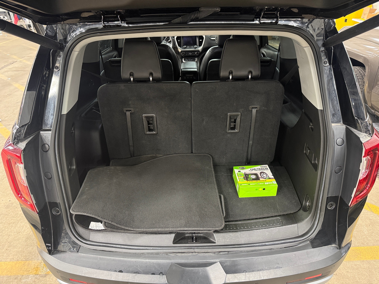 Thumbnail: 2023 GMC Acadia - 6