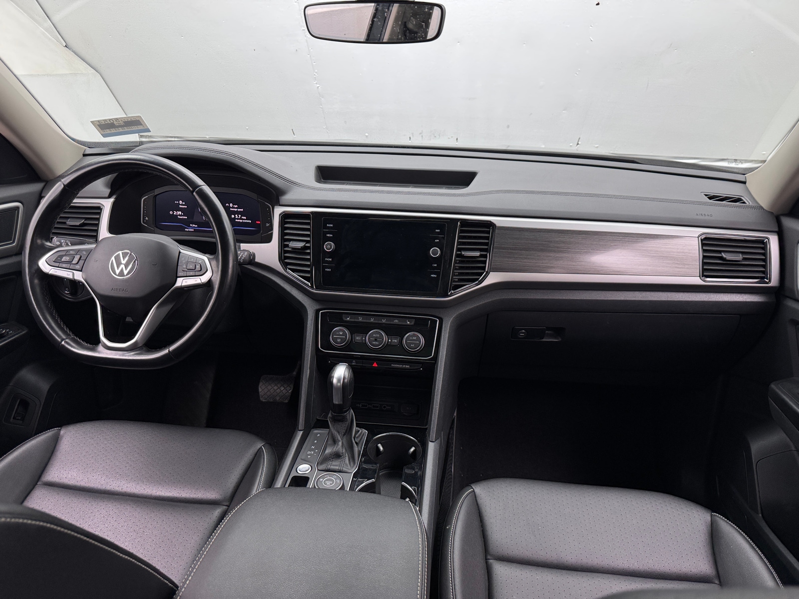 Thumbnail: 2021 Volkswagen Atlas - 2