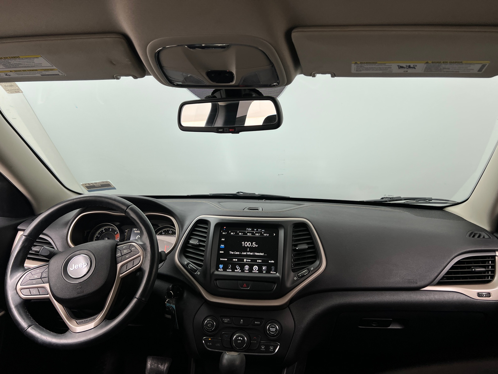 Thumbnail: 2017 Jeep Cherokee - 3