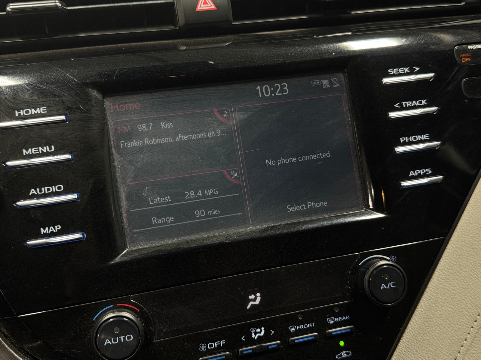 Thumbnail: 2019 Toyota Camry - 4