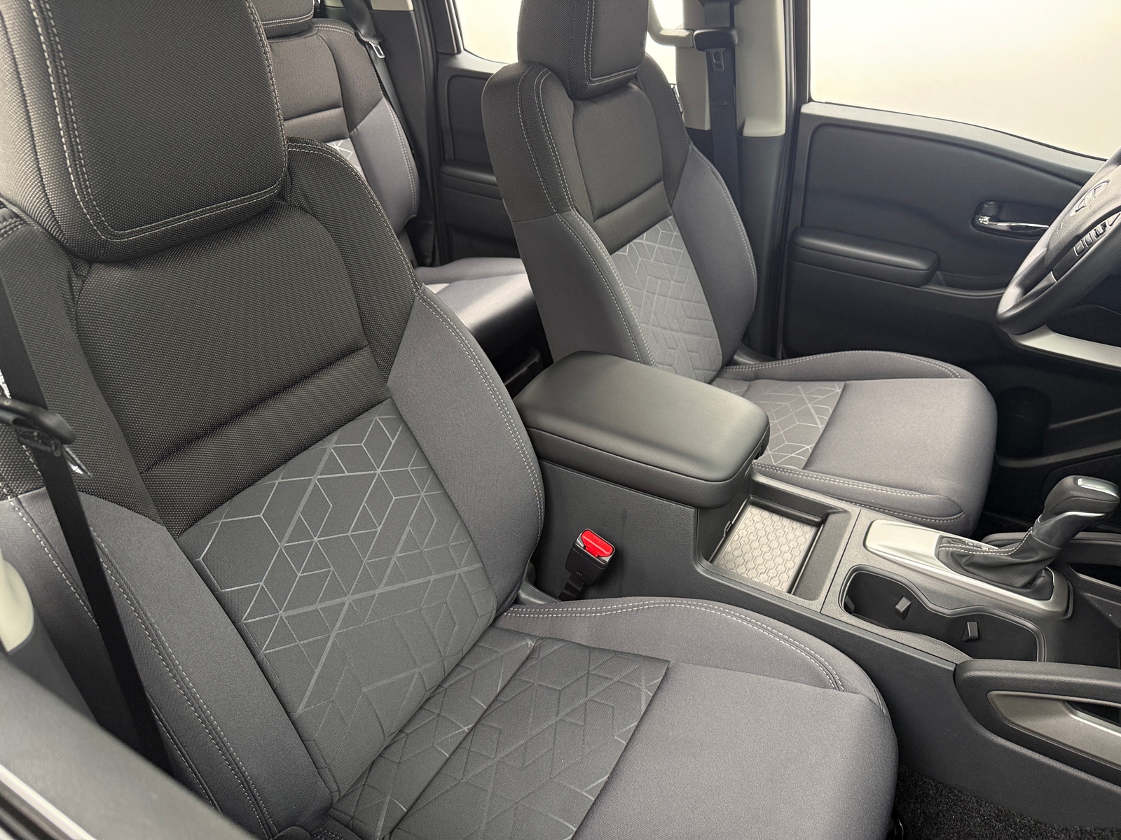 Thumbnail: 2025 Nissan Frontier - 2