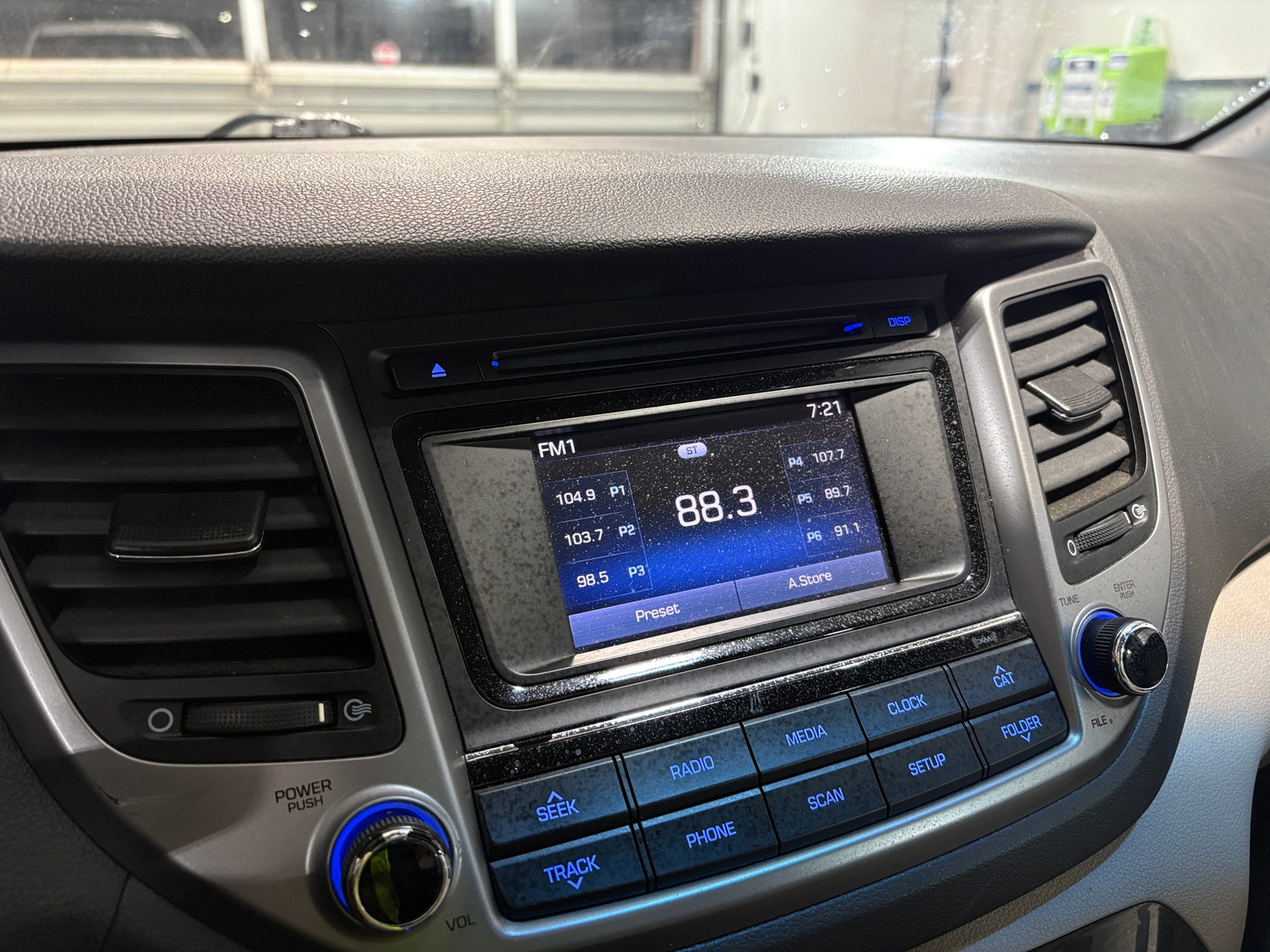 Thumbnail: 2017 Hyundai Tucson - 4