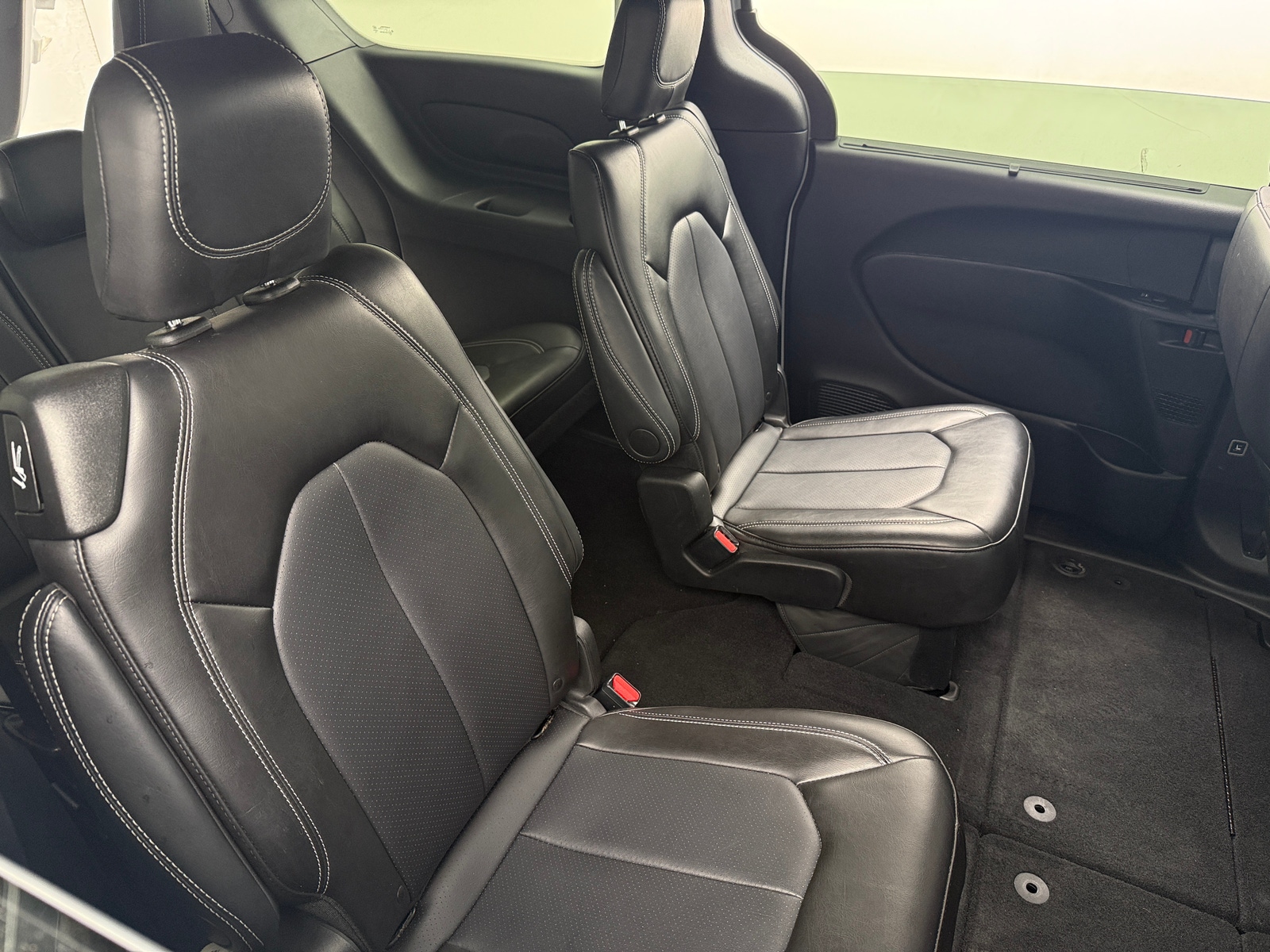 Thumbnail: 2025 Chrysler Pacifica - 5