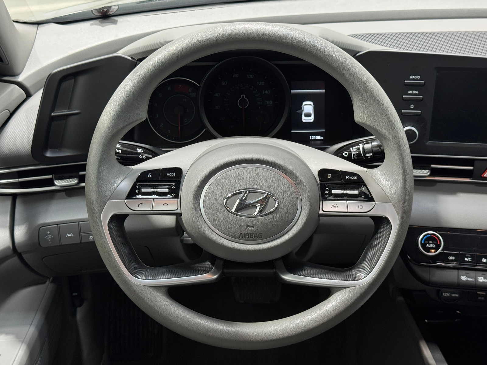 Thumbnail: 2023 Hyundai Elantra - 5