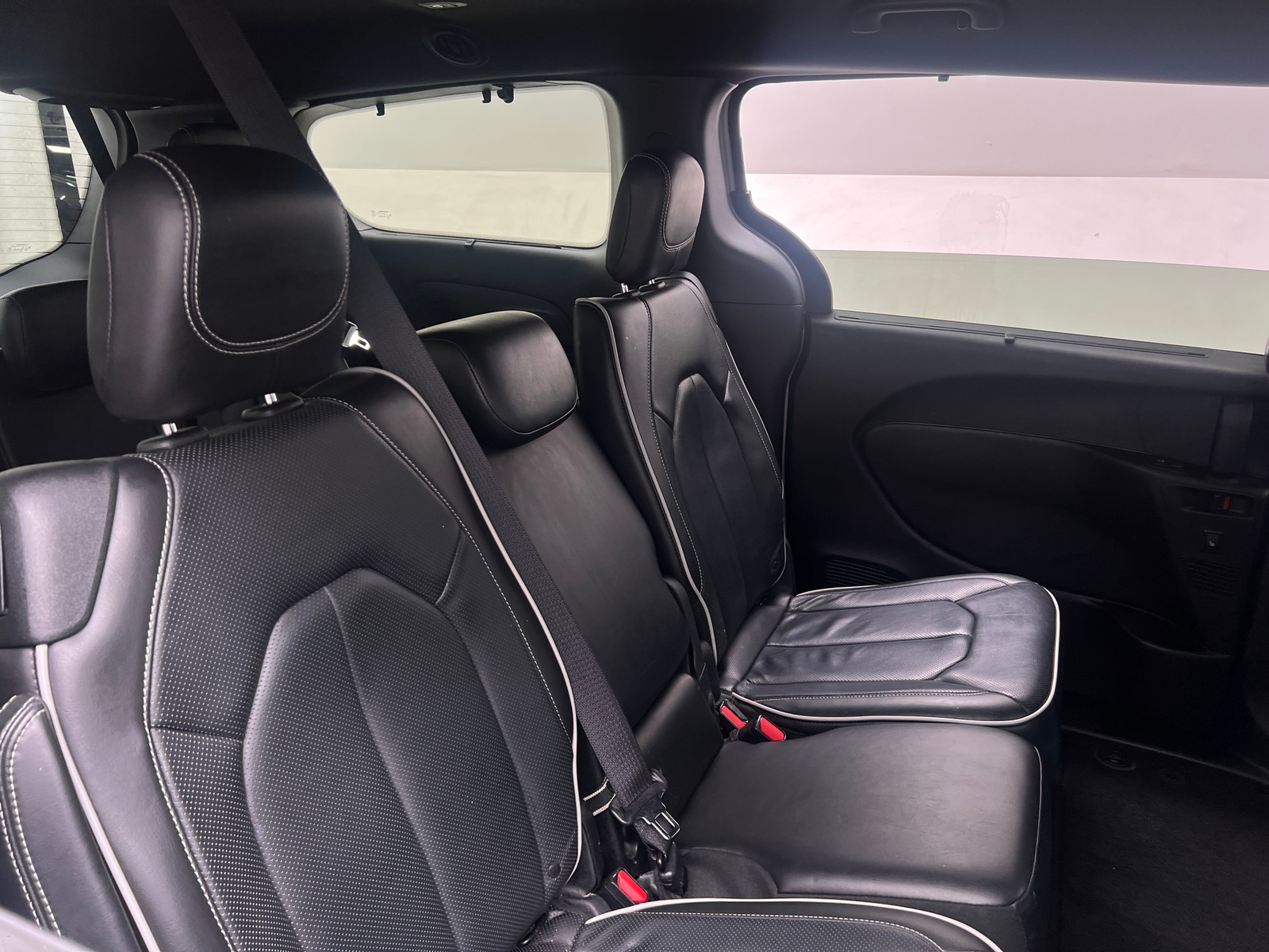 Thumbnail: 2019 Chrysler Pacifica - 5