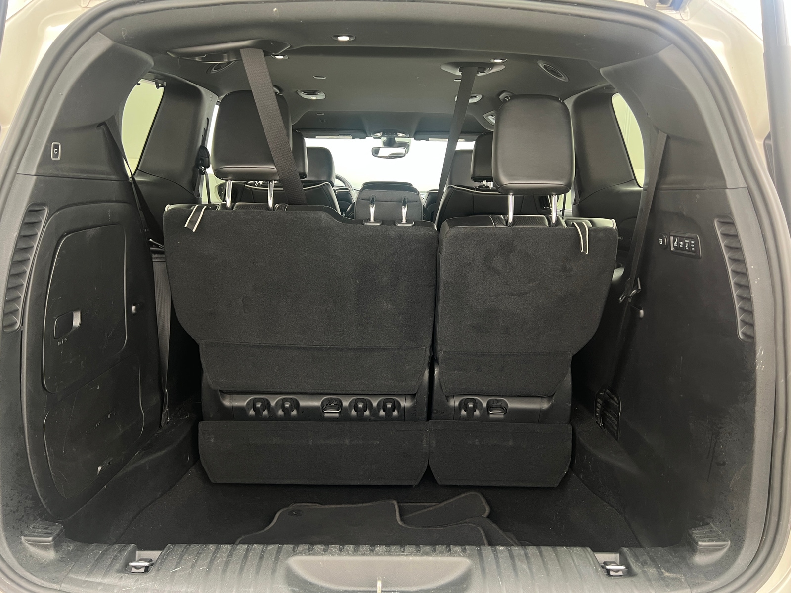 Thumbnail: 2019 Chrysler Pacifica - 6