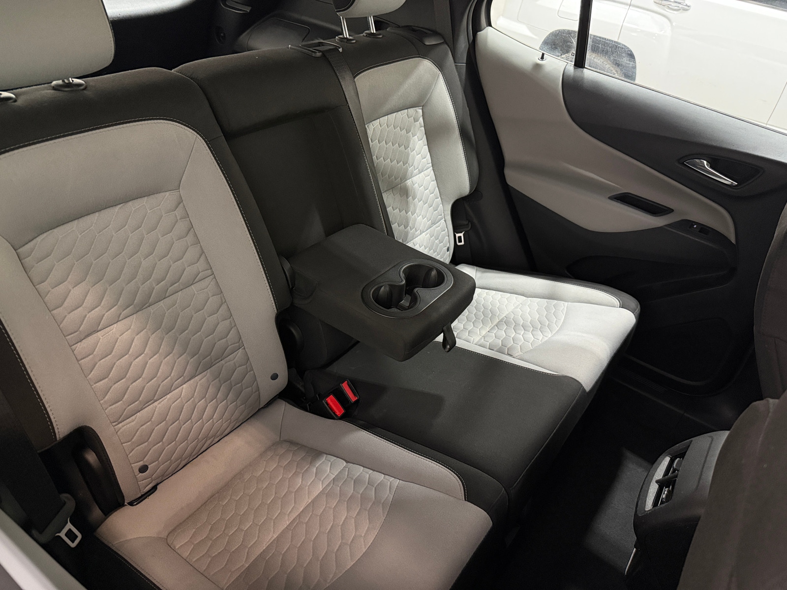 Thumbnail: 2018 Chevrolet Equinox - 6