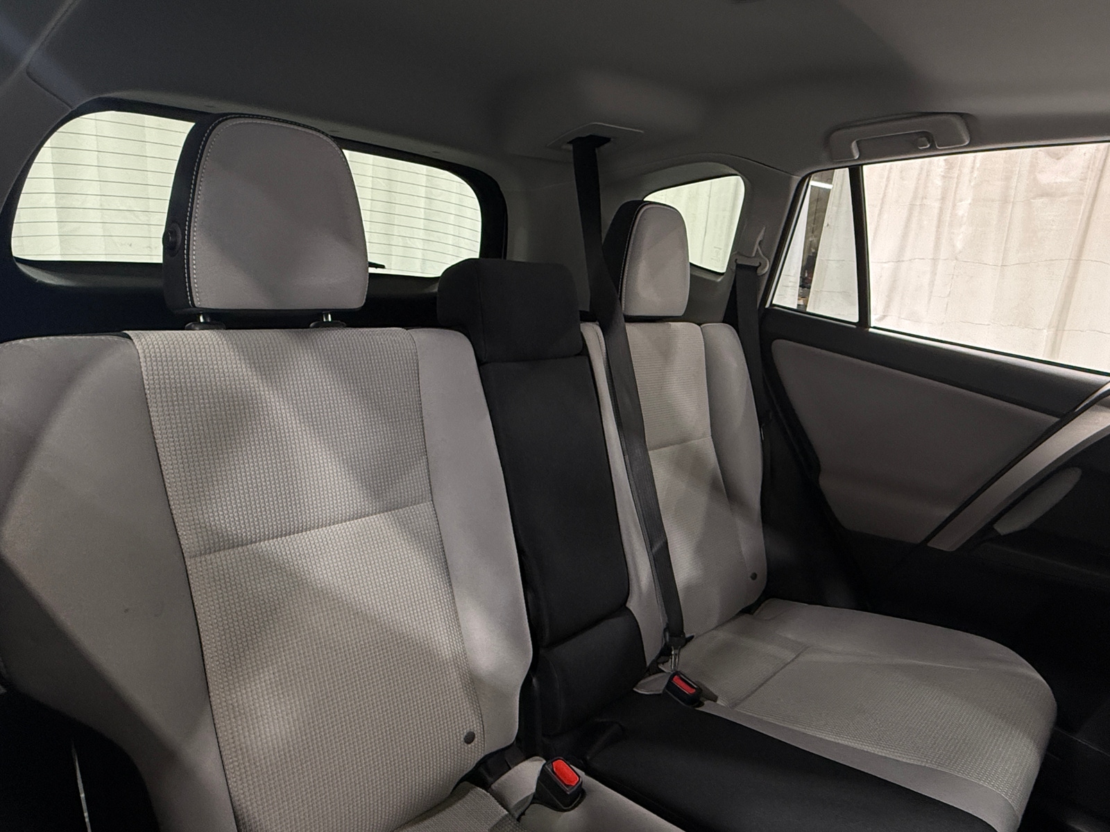 Thumbnail: 2016 Toyota RAV4 - 6