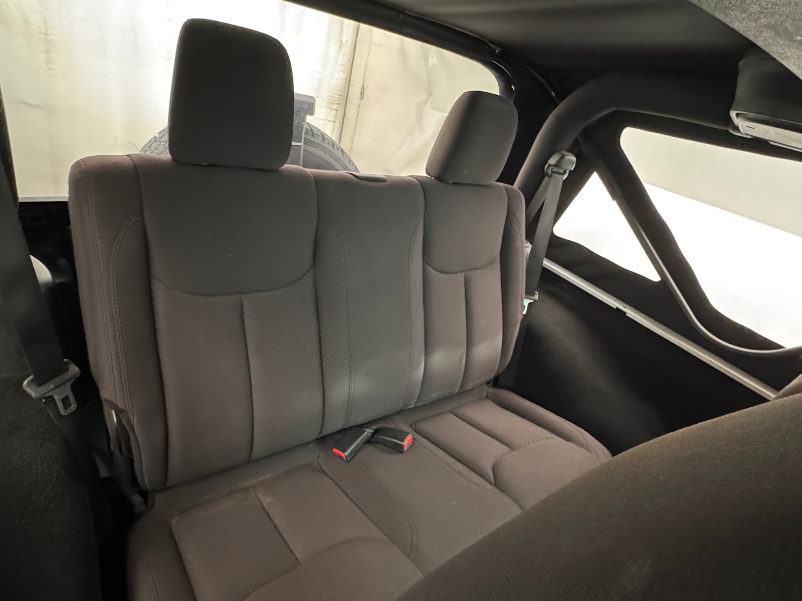 Thumbnail: 2015 Jeep Wrangler - 6