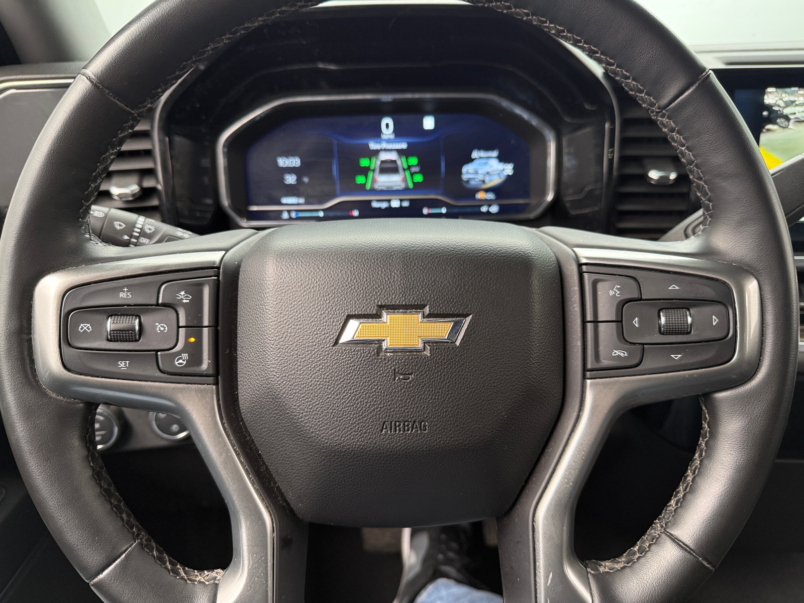 Thumbnail: 2023 Chevrolet Silverado 1500 - 5